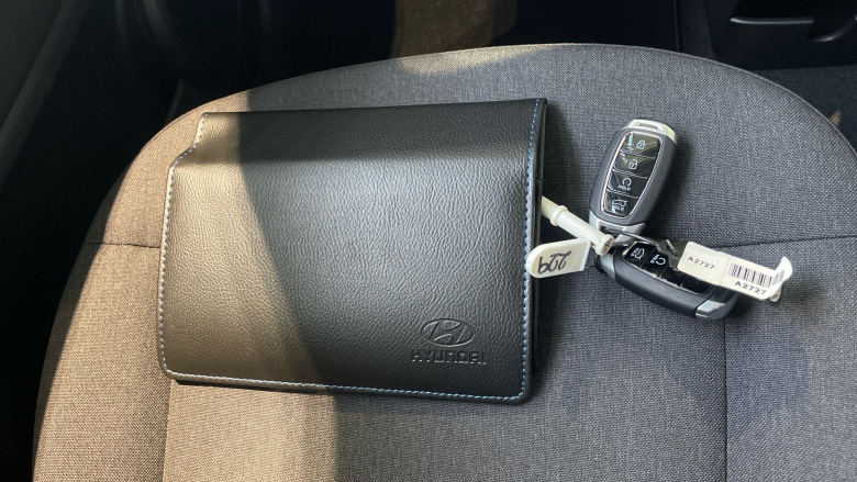 Hyundai INSTER 85kW 01 49kWh 5dr Auto Electric Hatchback